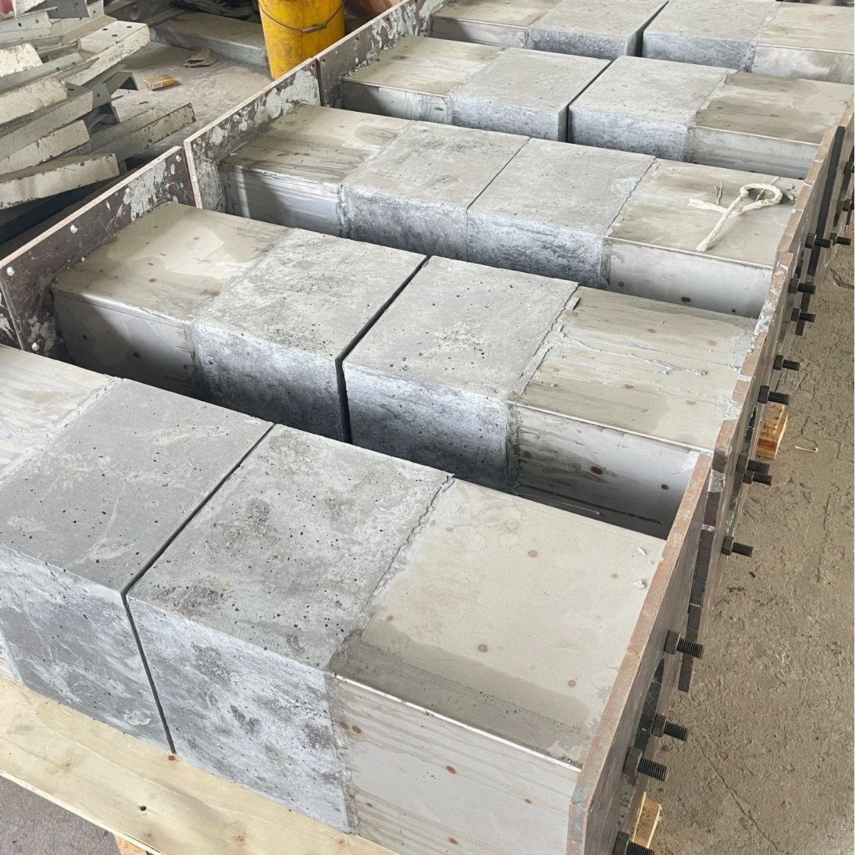 Corundum-Mullite Burner Brick